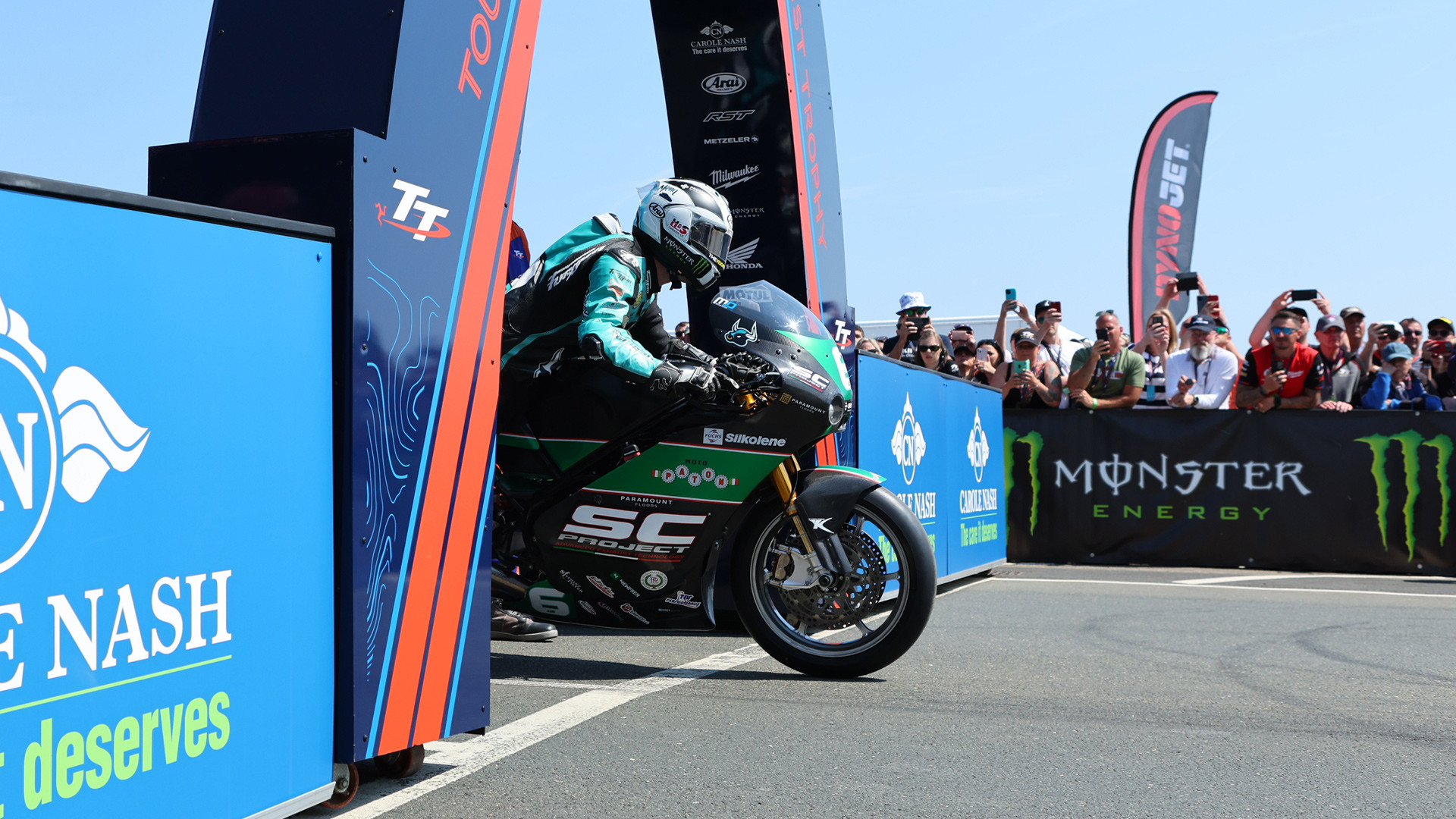 Michael Dunlop (6) at the start line for Supertwin TT Race Two. Photo courtesy Isle of Man TT Press Office.