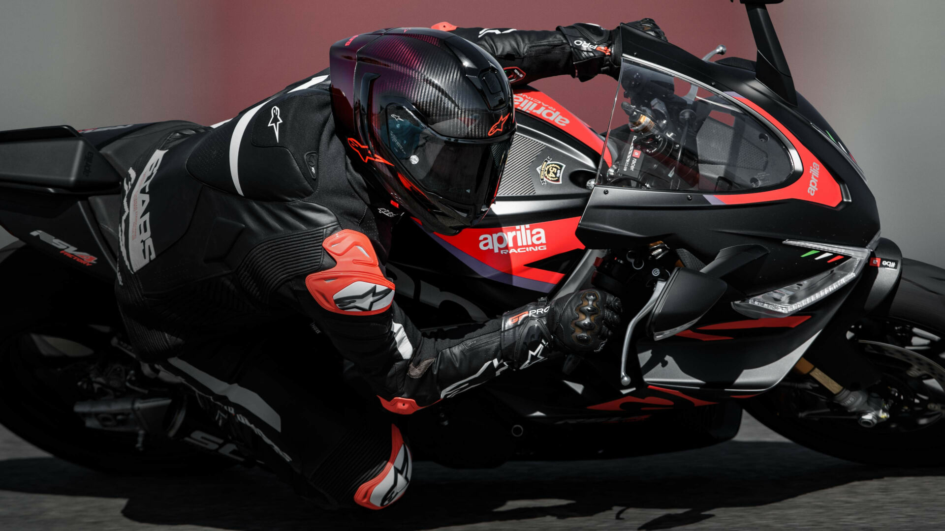 Alpinestars Presents Its All-New Supertech R10 Road Racing Helmet