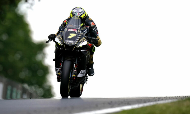 British Superbike: Vickers On Pole Position At Cadwell Park