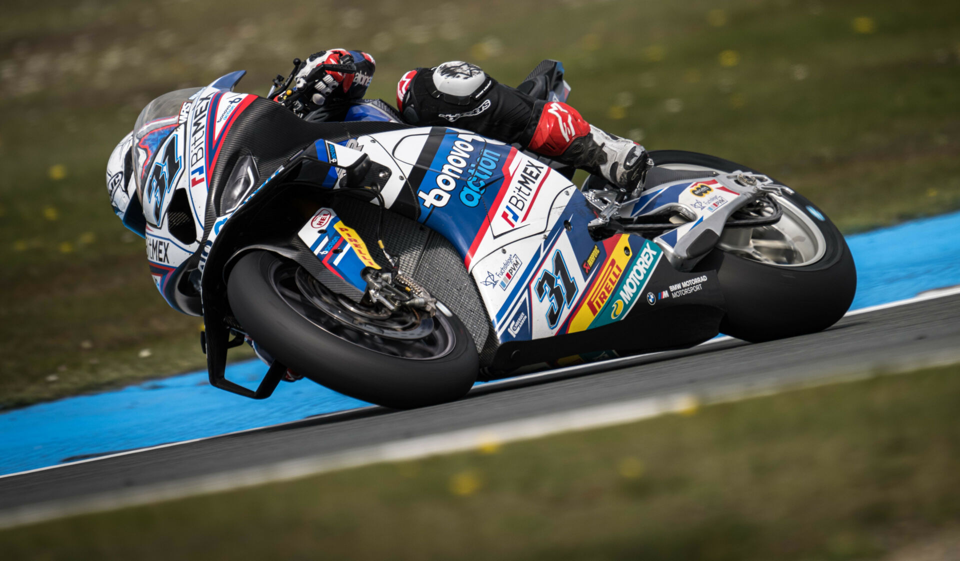 American Garrett Gerloff (31) at speed on his Bonovo Action BMW M 1000 RR Superbike at TT Circuit Assen. Photo courtesy BMW Motorrad Motorsport.