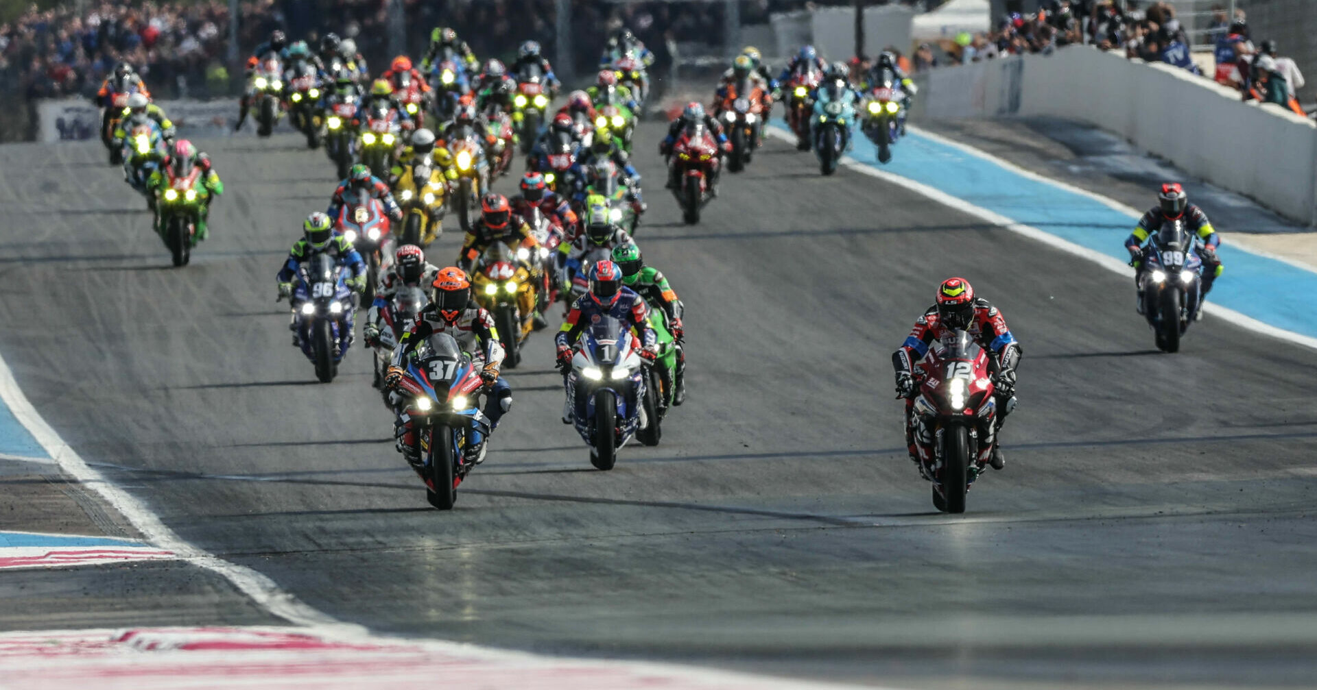 The start of the 2023 Bol d'Or 24-Hour race, in France. Photo courtesy FIM EWC.