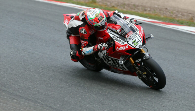 British Superbike: Glenn Irwin Tops Practice Friday At Oulton Park