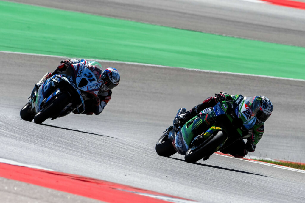 Alex Lowes (22) held off Garrett Gerloff (31) during Race One. Photo courtesy Dorna.