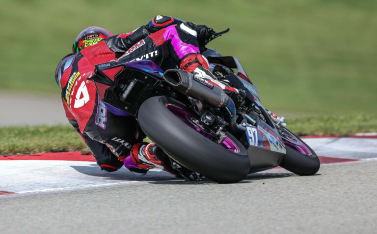 MotoAmerica: Landers Breaks Lap Record In Twins Cup Q1 At NJMP
