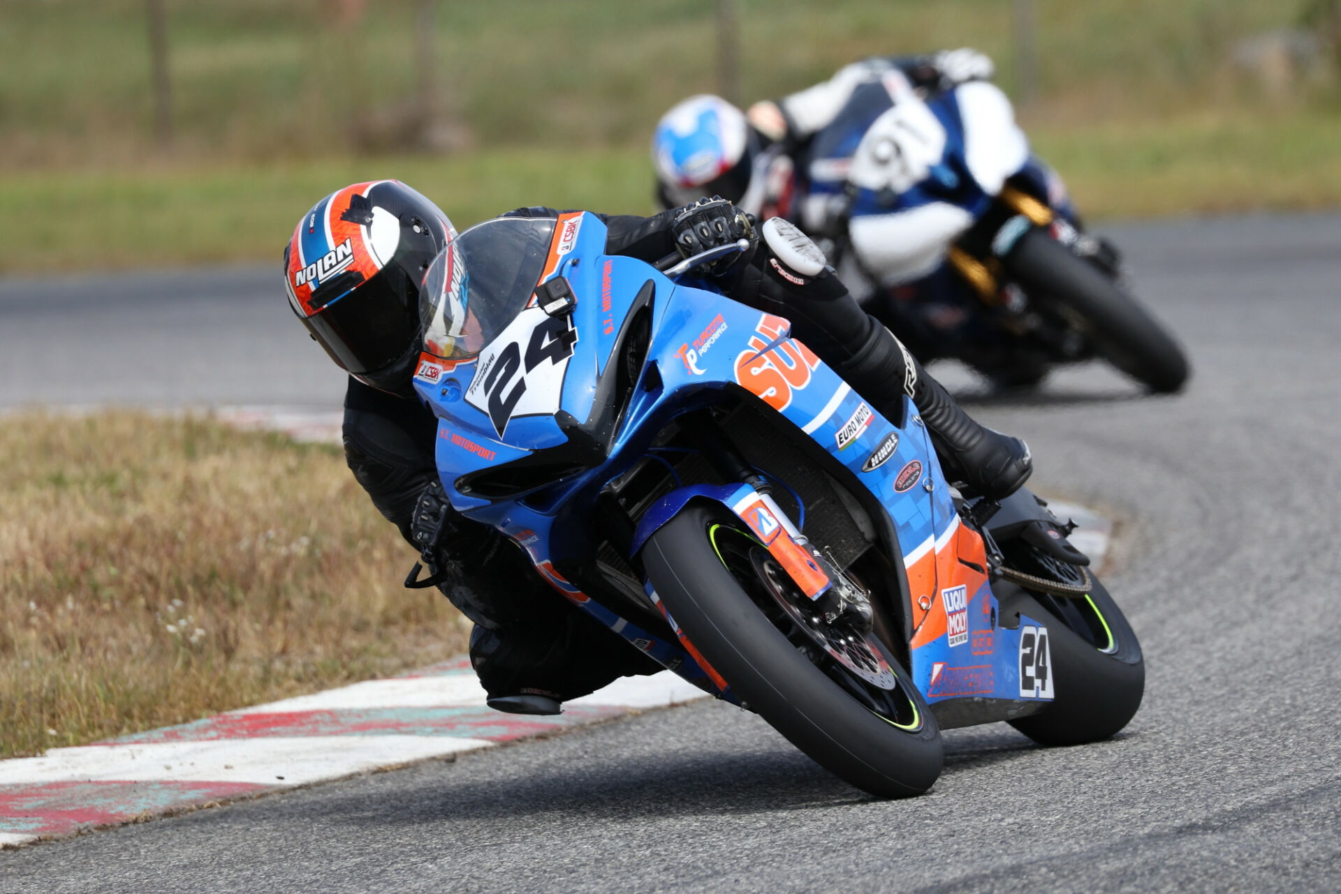 Sebastien Tremblay (24) won Sunday's shortened Pro Sport Bike race over Matt Simpson (91) as the CSBK season wrapped up this weekend at Shannonville Motorsport Park. Photo by Rob O'Brien, courtesy CSBK.