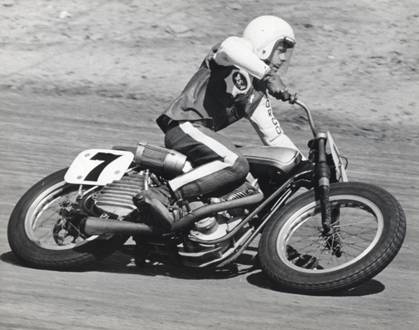 Sammy Tanner (7) at Heidelberg Speedway in 1965. Photo courtesy AMA Motorcycle Hall of Fame.