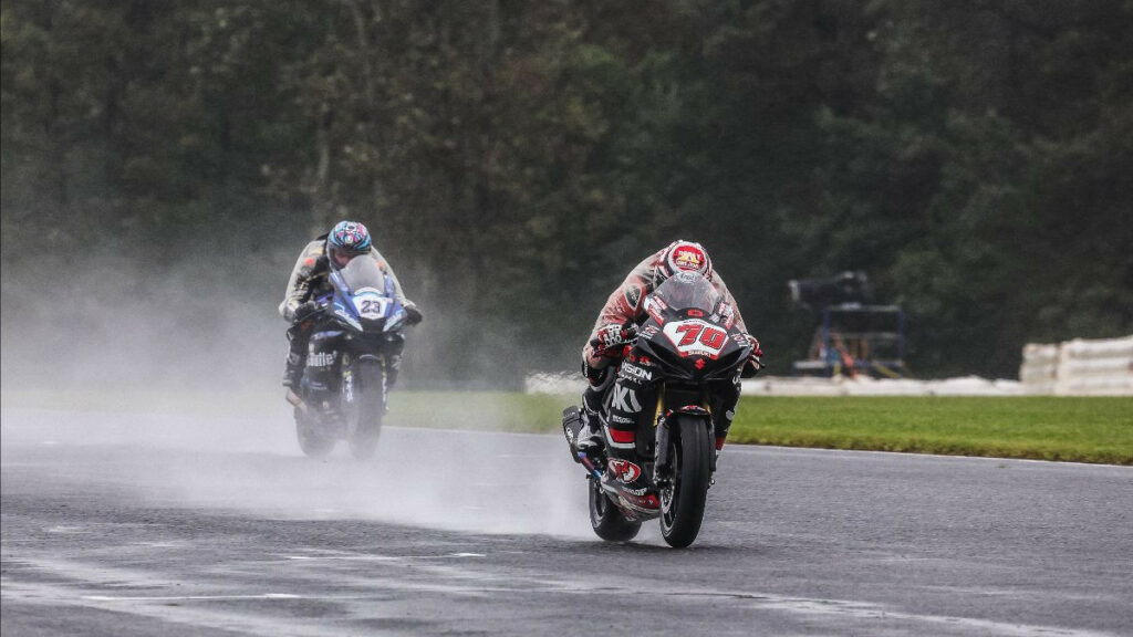 Tyler Scott (70) held off Anthony Mazziotto (23) to win the Supersport race on Saturday at NJMP. Photo by Brian J. Nelson.