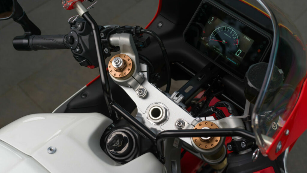 The cockpit of the 2024 Yamaha XSR900 GP at rest. Photo courtesy Yamaha Motor Europe.