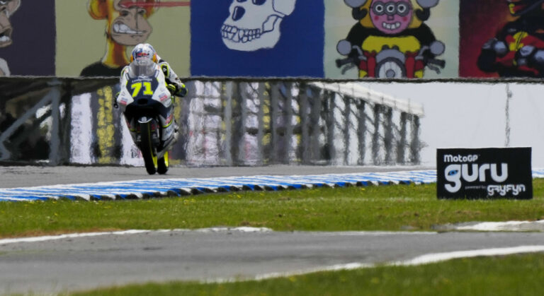 Moto3: Sasaki Snags Pole Position At Phillip Island
