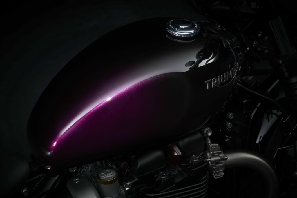 Triumph Unveils Thruxton FE (Final Edition) - Roadracing World Magazine