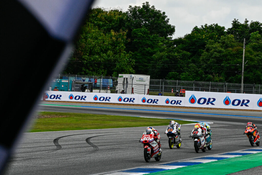 David Alonso (80) led a swarm of Moto3 riders across the finish line in Thailand. Photo courtesy Dorna.