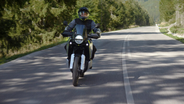 Husqvarna Unveils Updated 2024 Norden 901