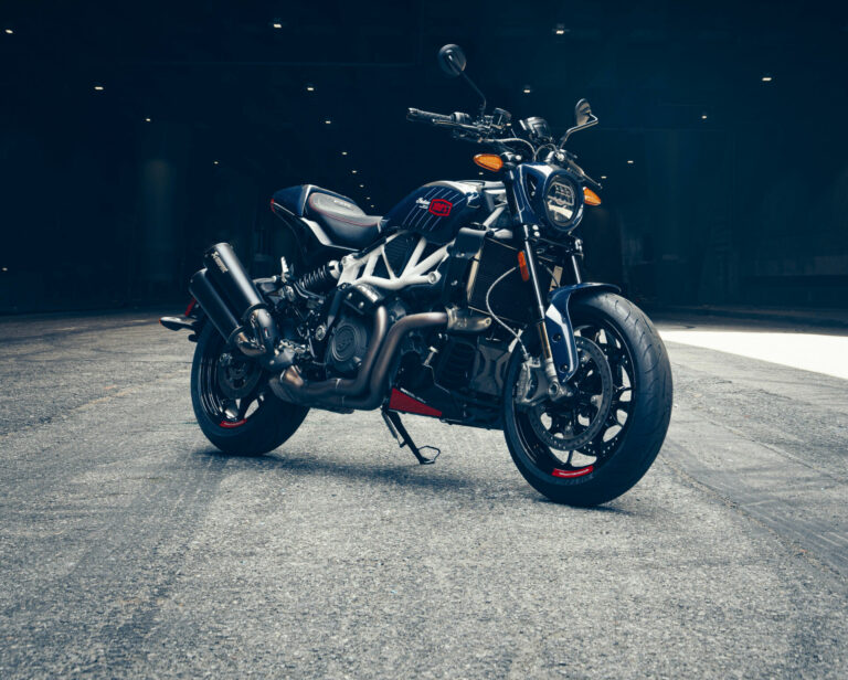 Limited-Edition FTR x 100% R Carbon Highlights Indian’s 2024 Lineup