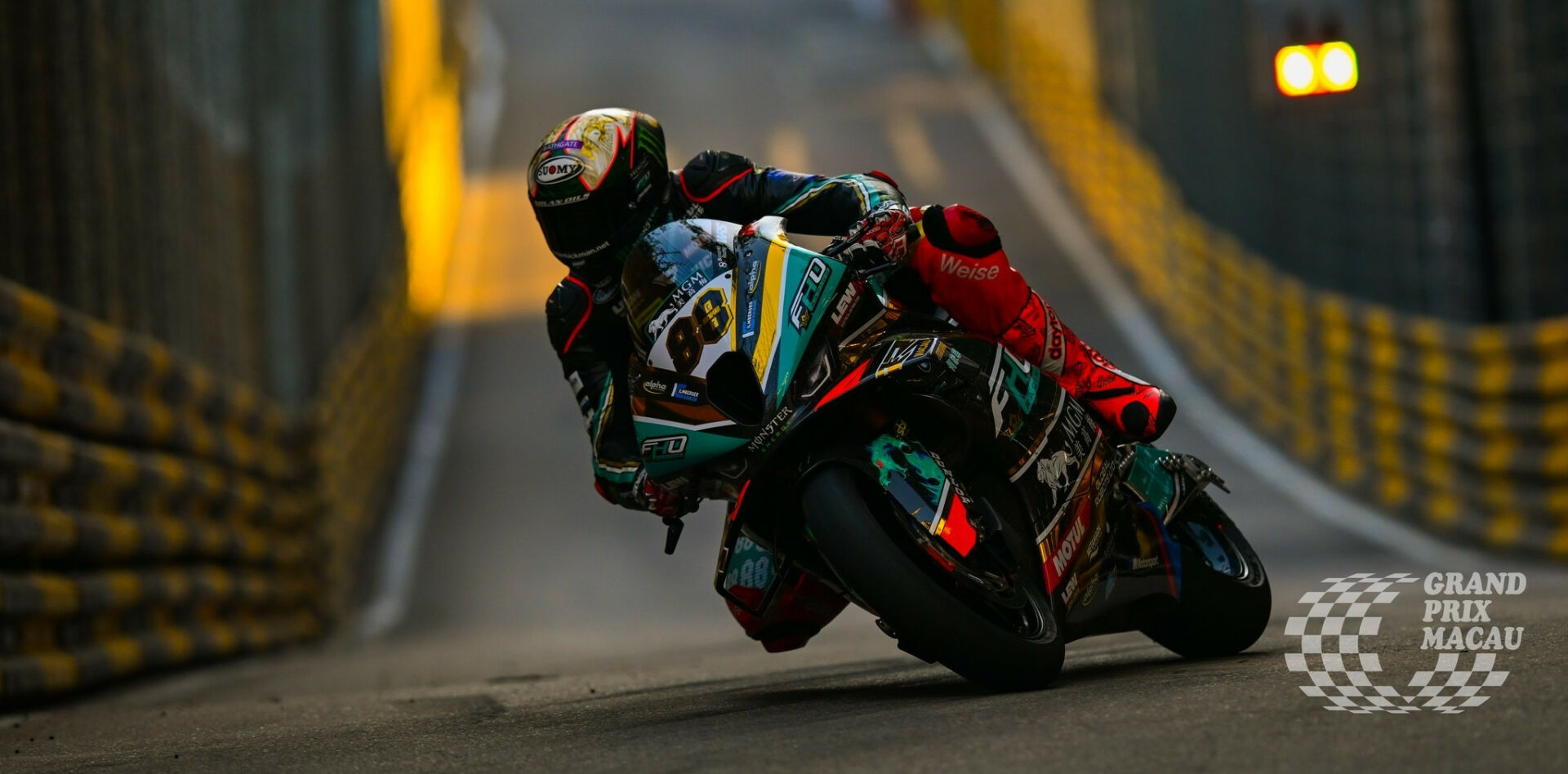 Peter Hickman (88). Photo courtesy Macau Grand Prix Committee.