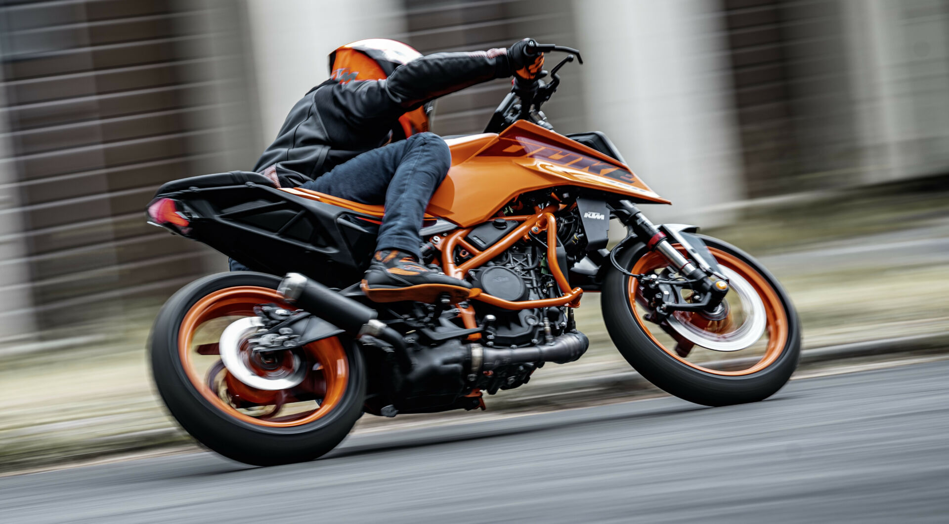 KTM's 2024 Single-Cylinder Dukes Bring More Bike For Your Buck -  Roadracing World Magazine