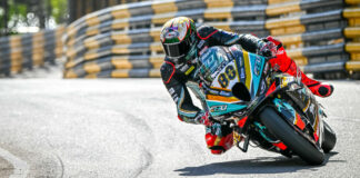 Peter Hickman (88). Photo courtesy BMW Motorrad Motorsport and the Macau Grand Prix Committee.