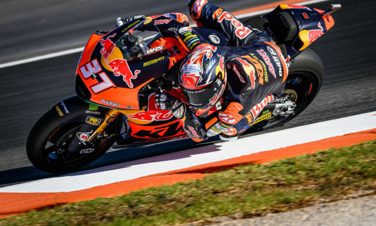 Moto2: Acosta Lowers Lap Record In FP2 At Valencia