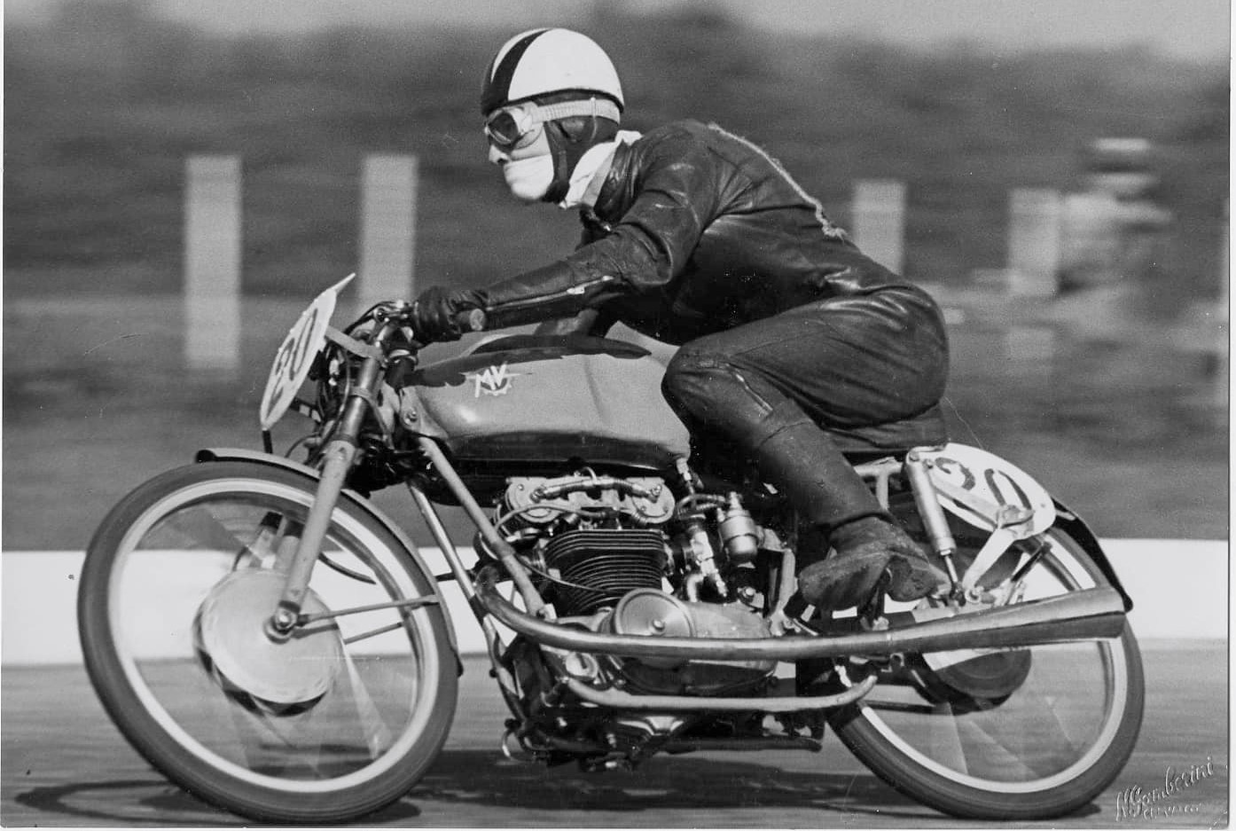 Cecil Sandford (20). Photo courtesy MV Agusta.