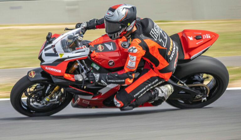 Australian Superbike: Herfoss Earns Pole Position At “The Bend”