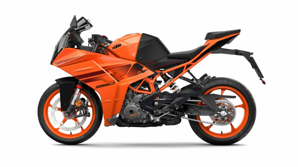 The 2024 KTM RC 390 will come in two color schemes, including this orange-on-black. Photo courtesy KTM.