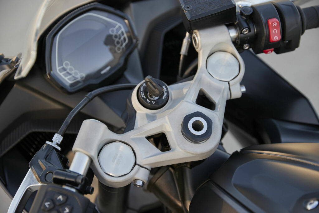 The cockpit of the 2024 Triumph Daytona 660. Photo courtesy Triumph Motorcycles.