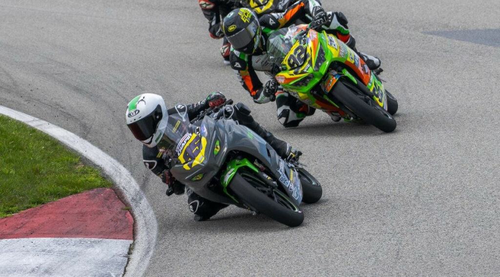 Mathew Chapin (95) and Eli Block (92) during MotoAmerica Junior Cup Race Two at Pittsburgh International Race Complex in 2023. Photo courtesy BARTCON Racing.