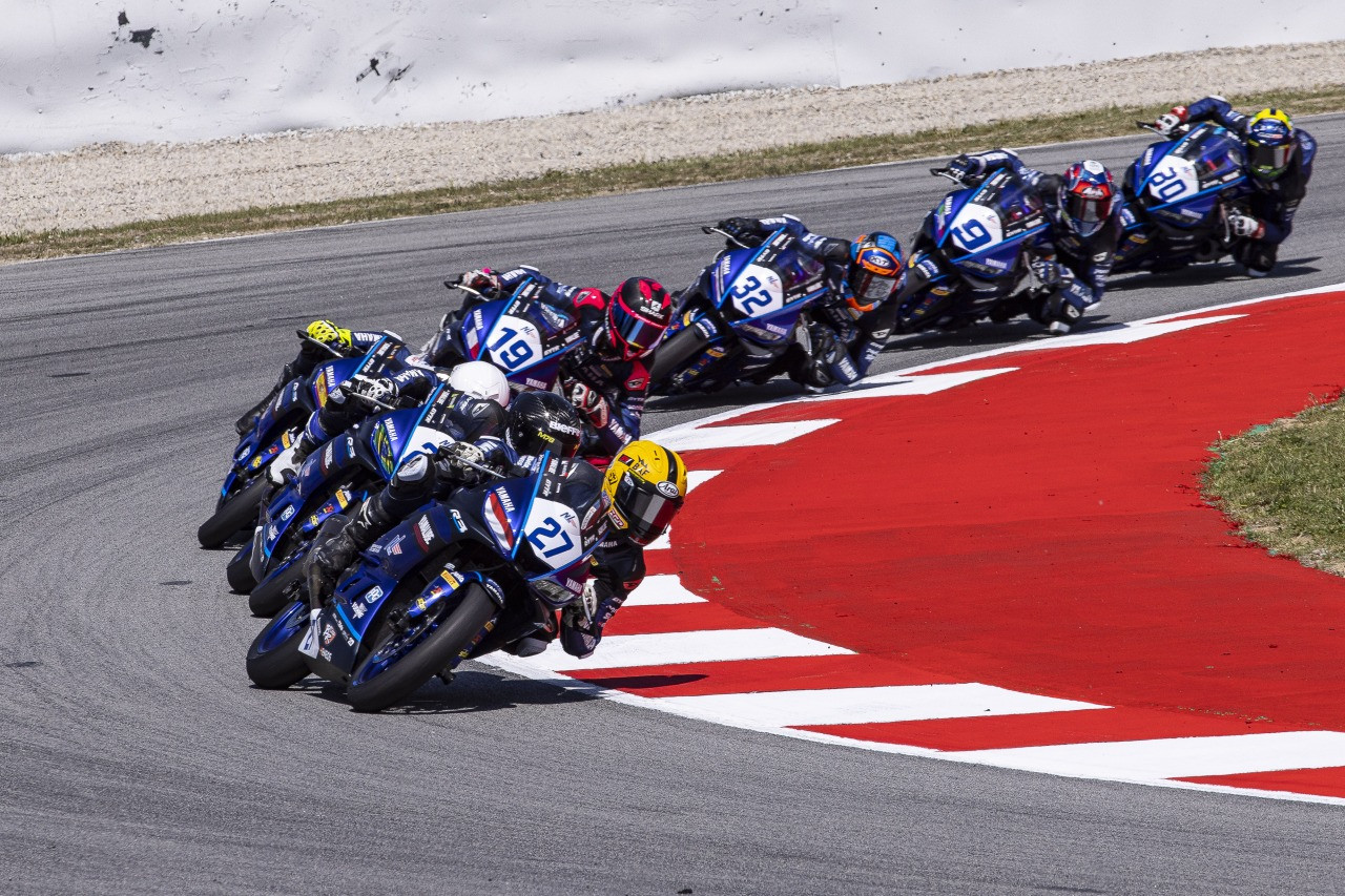 Action from the 2023 Yamaha R3 bLU cRU European Championship. Photo courtesy FIM and Dorna.