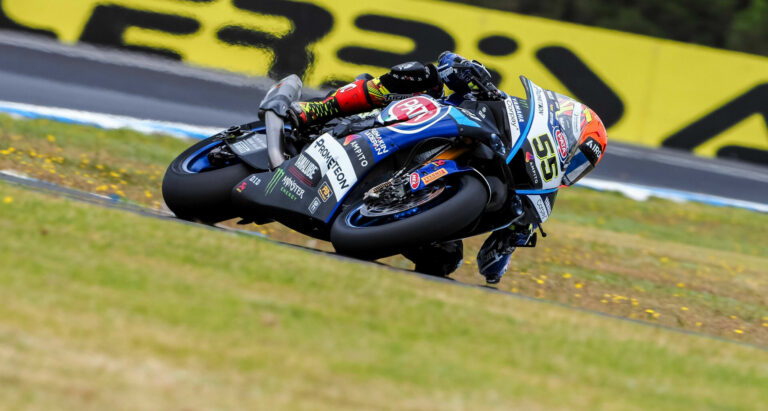 WorldSBK: Locatelli Leads Rain-Affected FP1 At Phillip Island