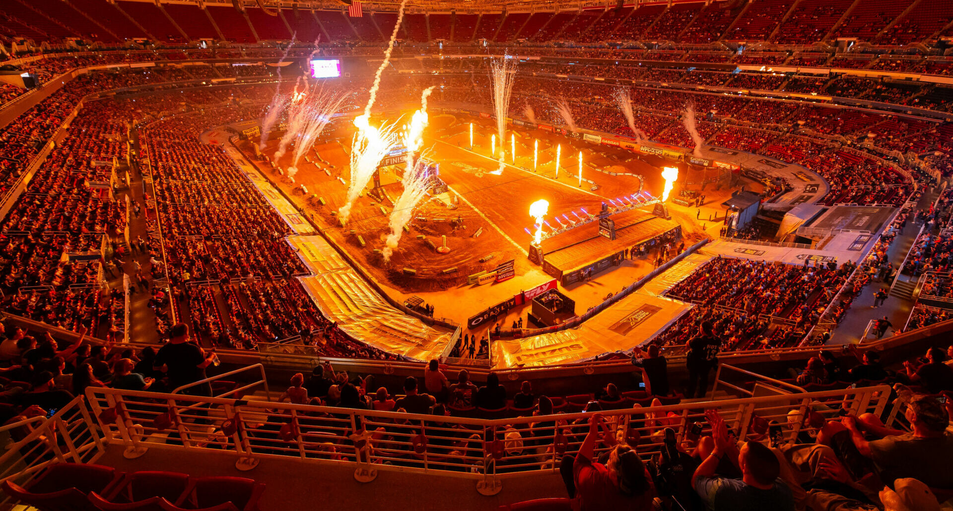 The Dome at America’s Center hosted what will be the final 2024 race under a covered stadium. The soil was soft but dry for great racing at Round 12 of the 17-round season. Photo courtesy Feld Motor Sports.