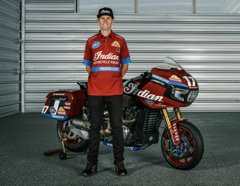 MotoAmerica: Herfoss Breaks Bagger Lap Record In Q1 At Daytona