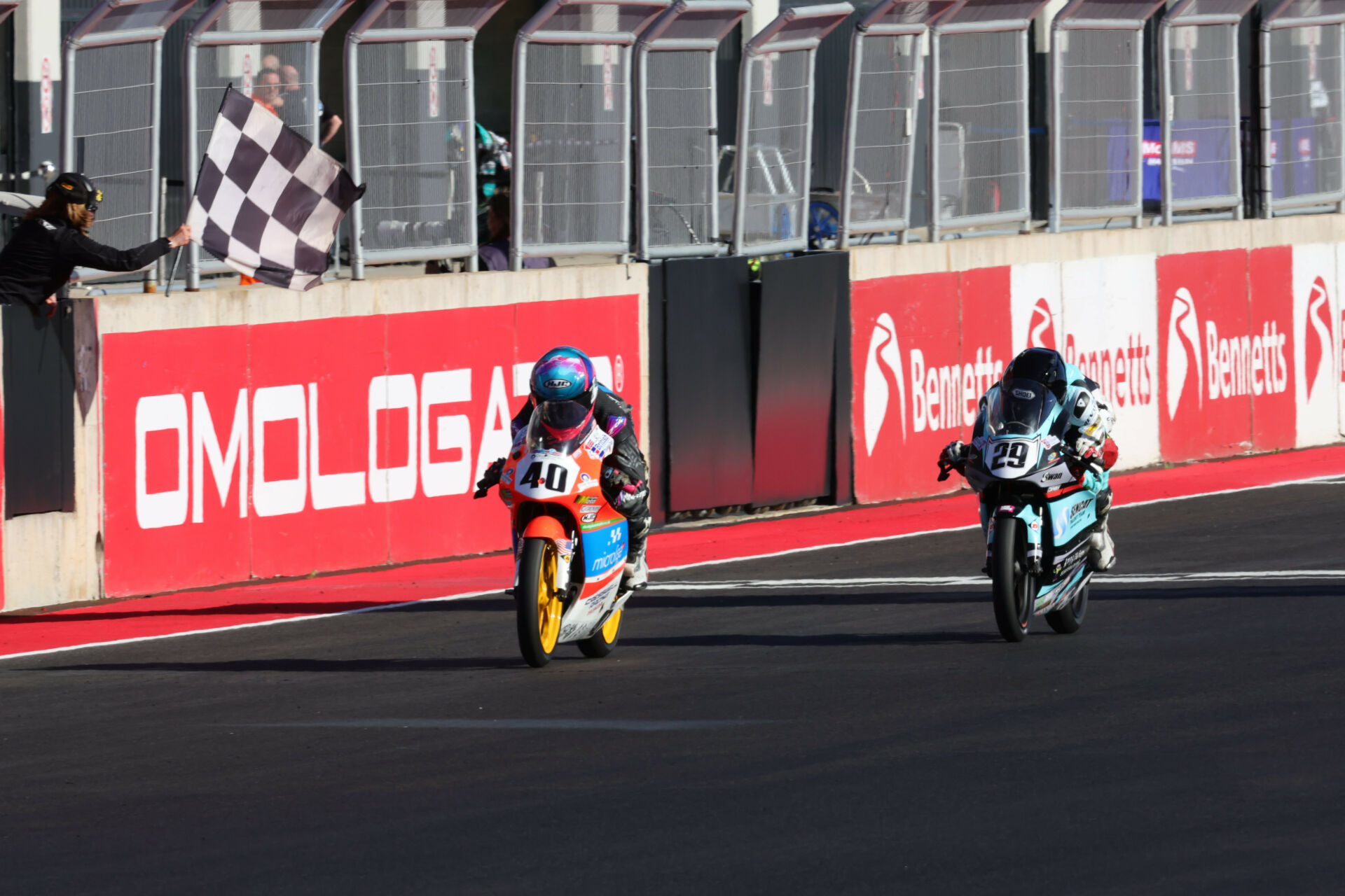 American Julian Correa (40) won British Talent Cup Race One over Lucas Brown (29). Photo courtesy British Talent Cup.