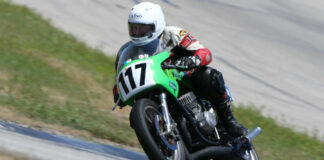 AHRMA racer David Crussell (117). Photo by CaliPhotography.com, courtesy AHRMA.