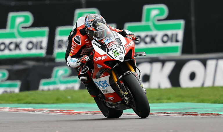 British Superbike: Irwin Quickest In Practice At Oulton Park