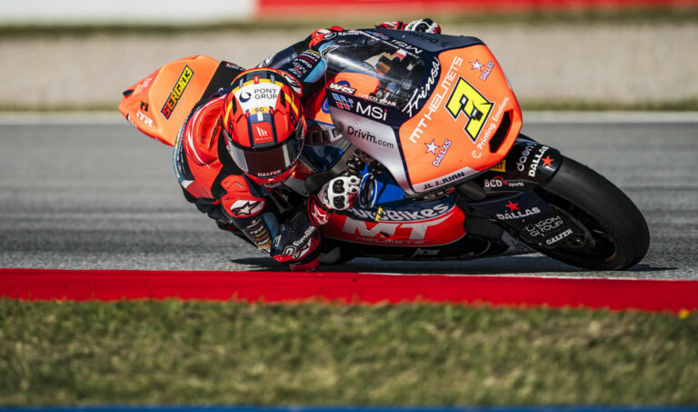 Moto2: Garcia Sets New Record, Grabs Pole Position At Catalunya