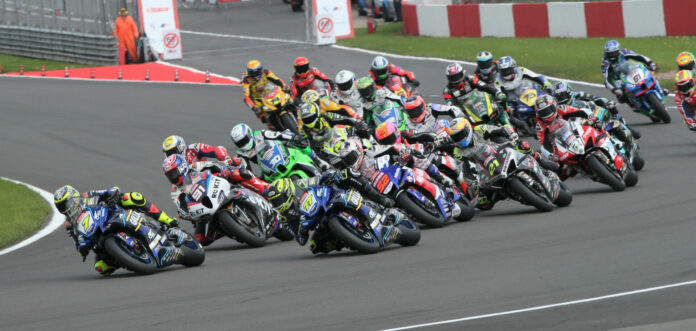 Ryan Vickers (7) leads the start of British Superbike Race One. Photo courtesy MSVR.