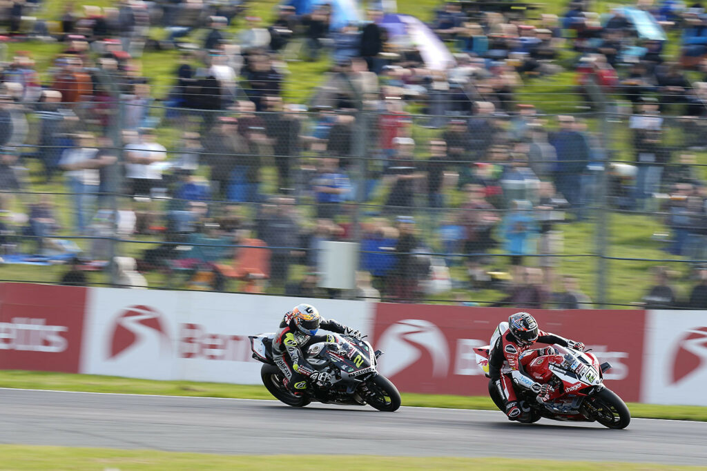 Glenn Irwin (2) held off Christian Iddon (21) to win Race Three. Photo courtesy MSVR.