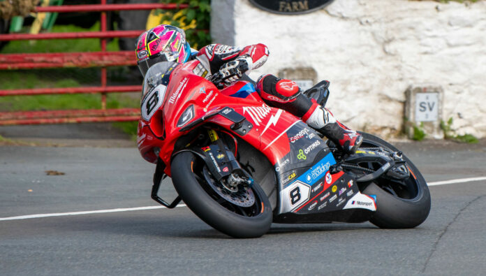 Davey Todd (8). Photo by Barry Clay.