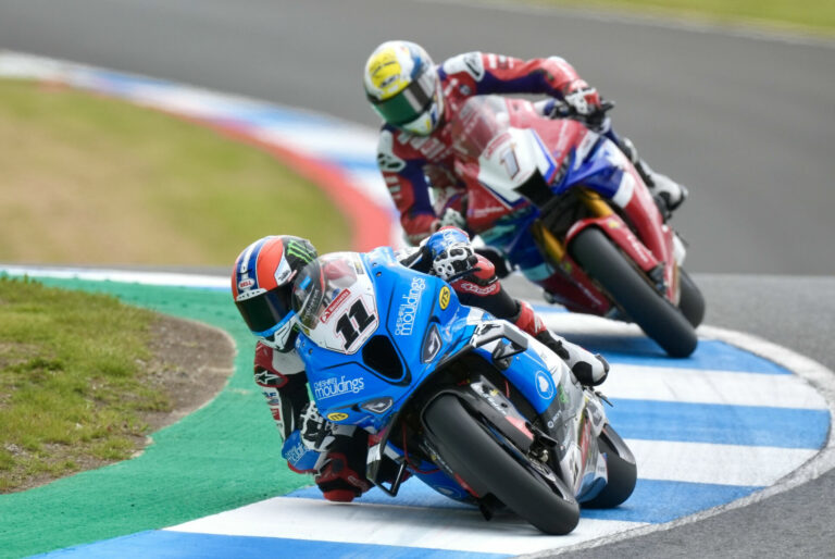 British Superbike: Skinner Quickest In Practice At Knockhill