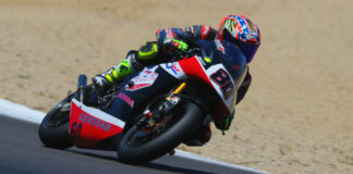 Ralph Staropoli (80) on his winning 2002 Honda RS250. Photo by etechphoto.com, courtesy AHRMA.