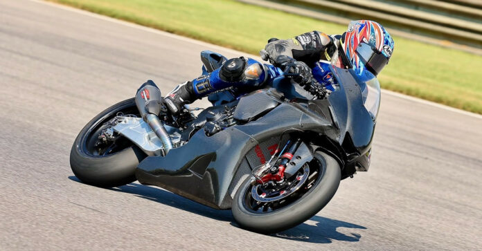 Benjamin Smith testing his new Yamaha Superbike at Barber Motorsports Park. Photo courtesy Superbike Unlimited/MotoAmerica.