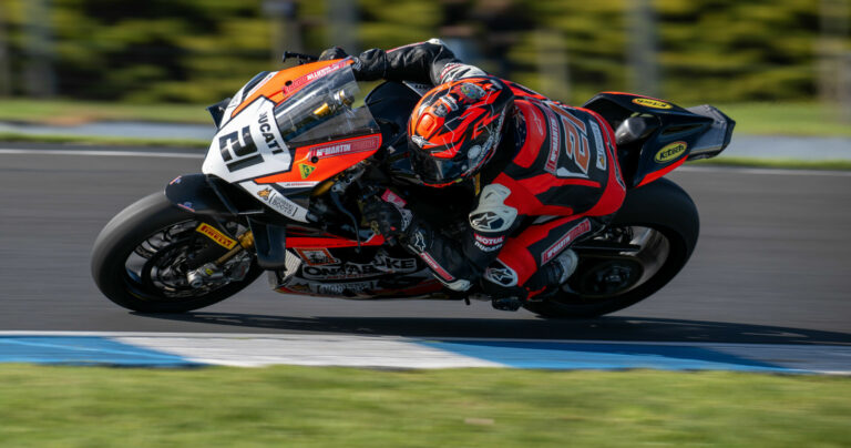 Australian Superbike: Waters Claims Pole Position At Phillip Island