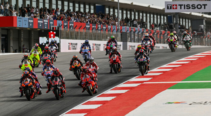 The start of a MotoGP race at Algarve International Circuit, in Portugal. Photo courtesy Dorna.