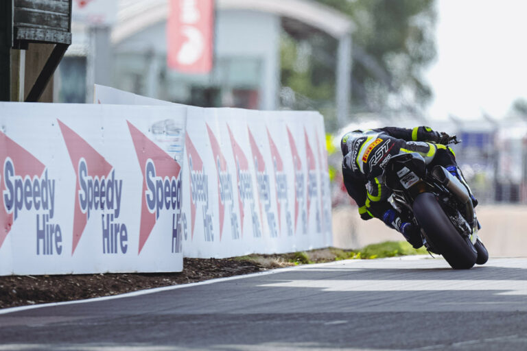 British Superbike: Nesbitt Tops Practice Friday At Oulton Park