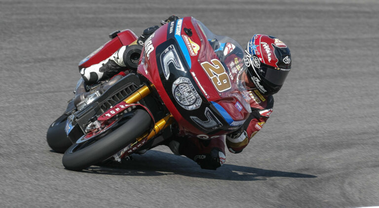 MotoAmerica: O’Hara Quickest In Wet Baggers FP1 At NJMP
