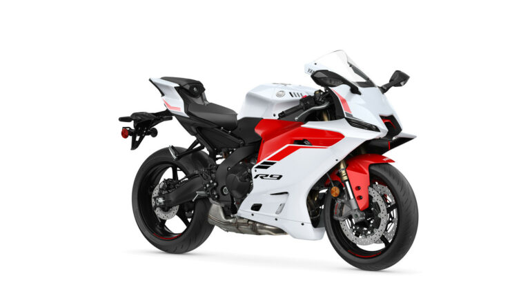 Yamaha Introduces 2025 YZF-R9 Three-Cylinder Supersport