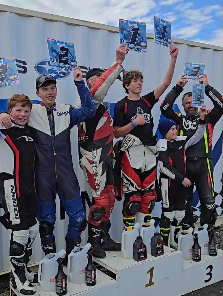 Page 166 – Roadracing World Magazine | Motorcycle Riding