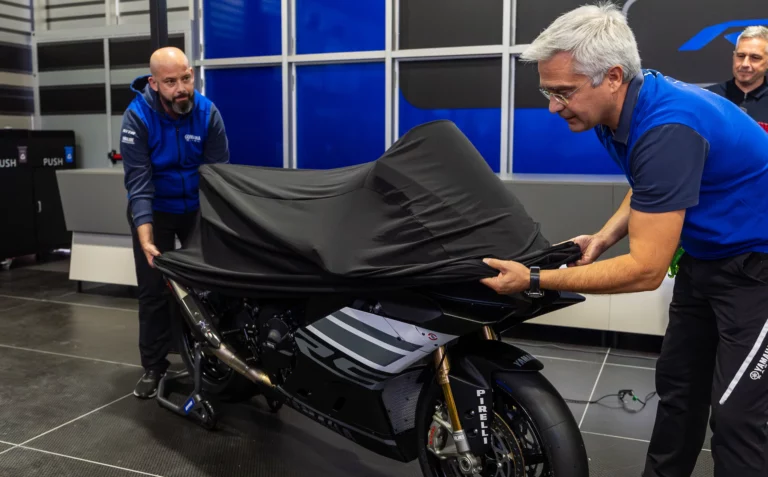 World Supersport: More On Yamaha R9 Development