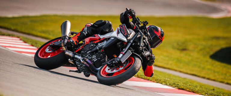 2025 KTM 990 Duke R Makes More Power With Better Electronics