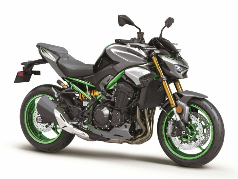 Kawasaki Launches 2025 Z900 ABS Supernaked Streetbike