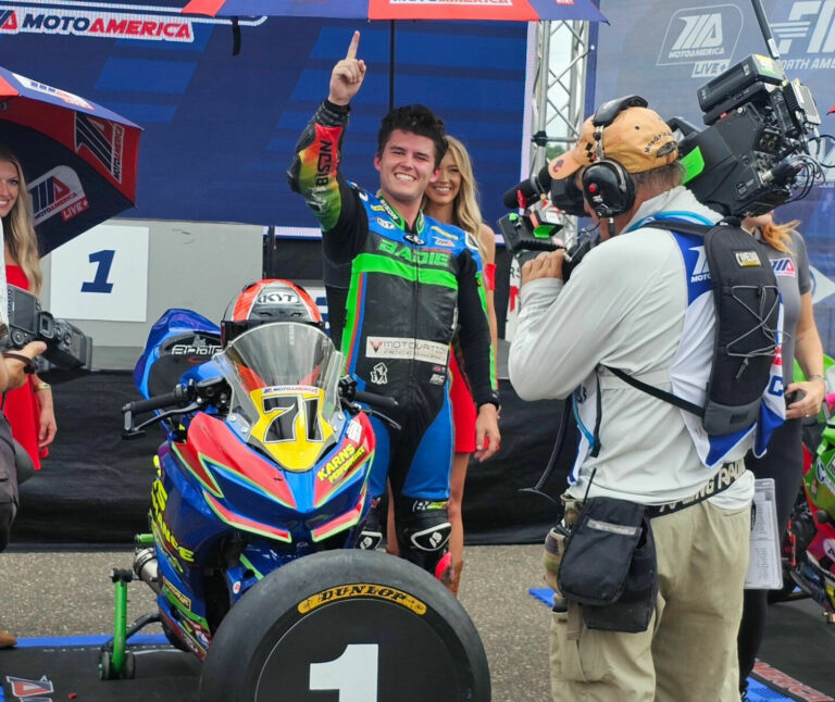 MotoAmerica: Karns Performance Fielding Three-Rider Suzuki GSX-8R Team